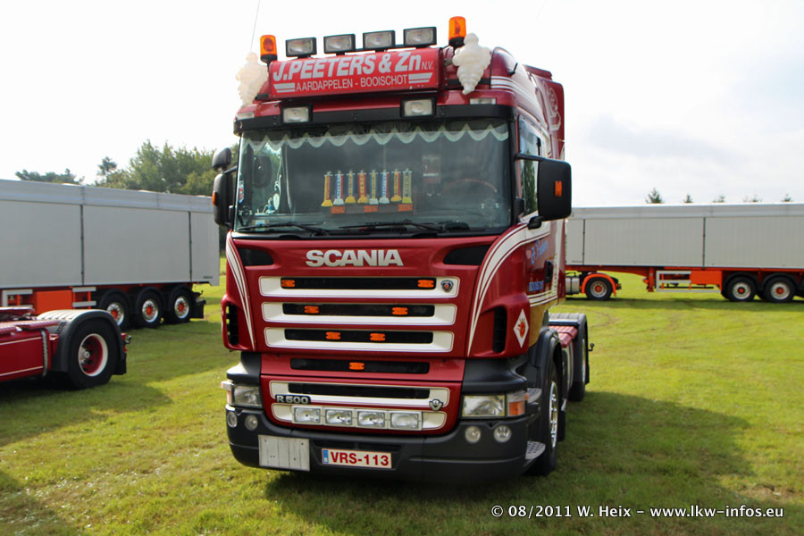 Truckshow-Bekkevoort-130811-036.JPG