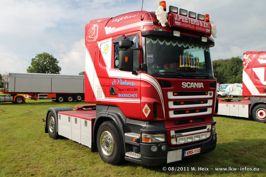 Truckshow-Bekkevoort-130811-037.JPG