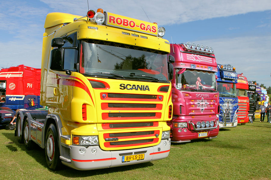 Scania-R-500-Robo-Gas-010809-01.jpg