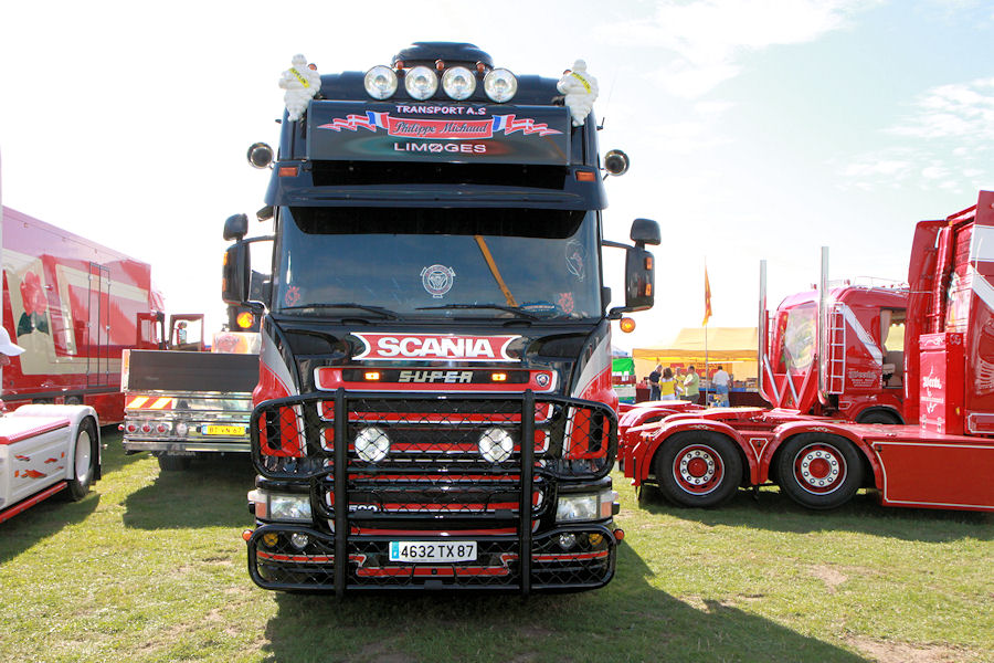 Scania-R-500-schwarz-010809-04.jpg