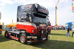 Scania-R-500-schwarz-010809-02