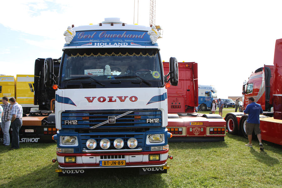 Volvo-FH12-Ouwehand-010809-01.jpg