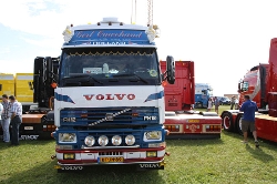 Volvo-FH12-Ouwehand-010809-01