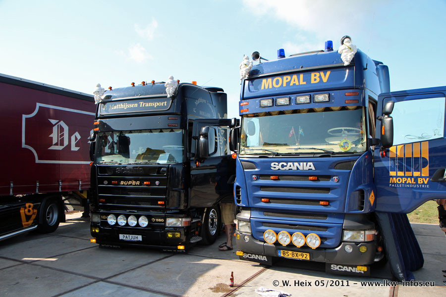 Truckshow-Flakkee-Stellendam-210511-286.JPG