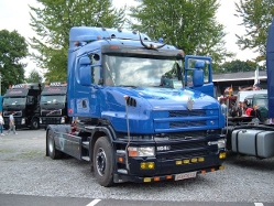 Scania-164-L-580-blau-Rolf-180905-01