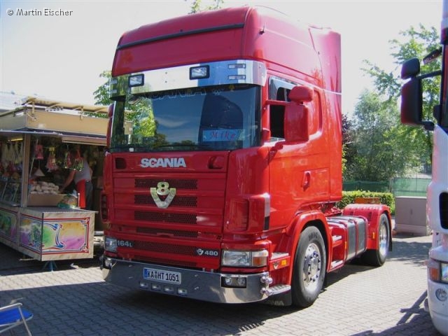 Scania-164-L-480-rot-Eischer-020805-01.jpg
