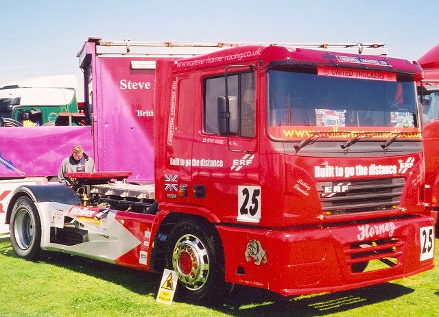 ERF-Racetruck-rot-Fitjer-160506-01.jpg