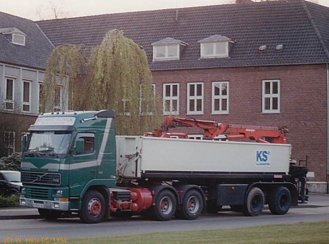 Volvo-FH12-420-Steintransp+Kran-1995.jpg