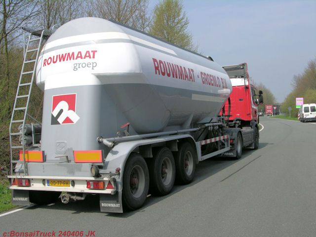 Scania-124-G-420-Rouwmaat-Kellers-290307-03.jpg