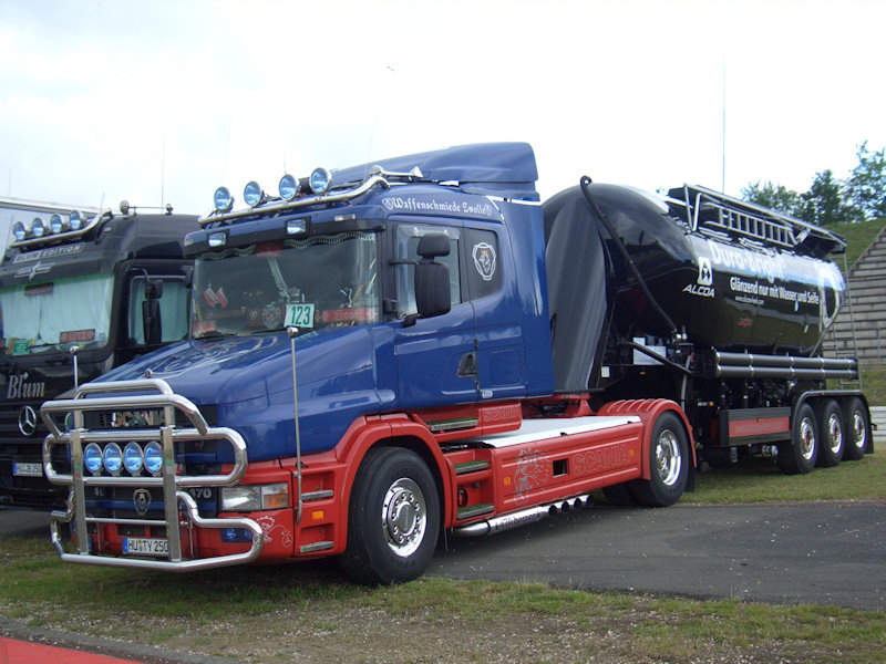 Scania-124-L-470-blau-DS-310808-01.jpg - Trucker Jack
