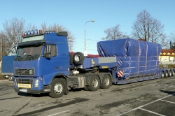 Volvo-FH16-540-blau-Vorechovsky-070310-01