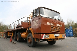 Henschel-F-261-H-Alborn-190408-03