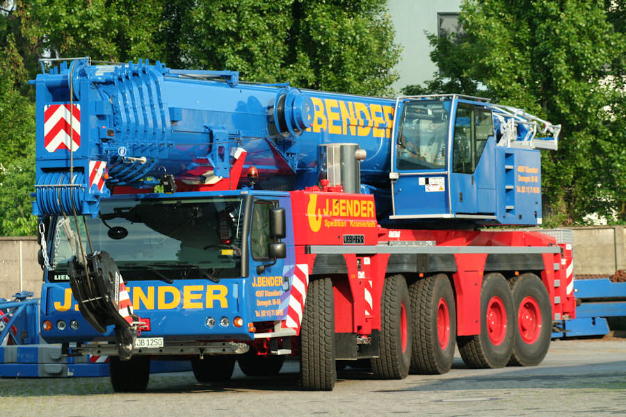 Liebherr-LTM-1200-5-1-Bender-OK-040509-03.jpg - Oliver Kuldtzun