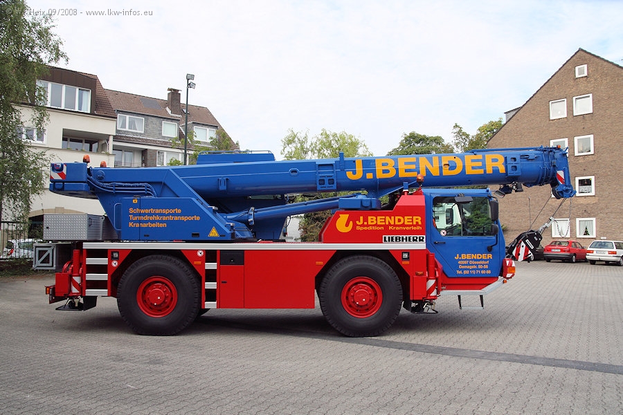 Liebherr-LTM-1030-2-1-Bender-210908-06.jpg