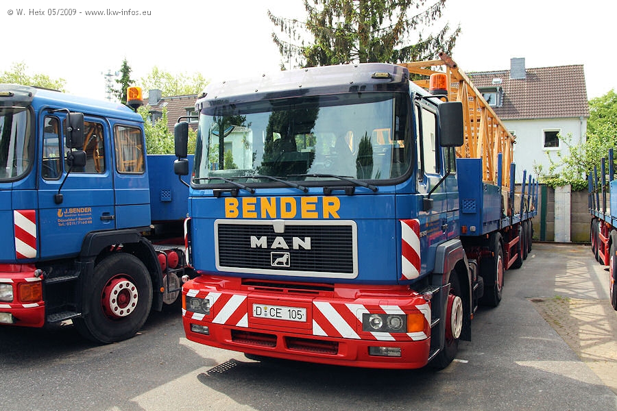 MAN-F2000-19343-Bender-090509-01.jpg