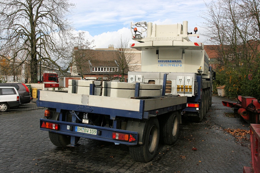 Liebherr-LTM-1100-5-1-Breuer+Wasel-101107-09.jpg