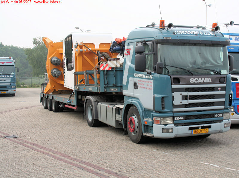 Scania-124-L-400-JBT-Brouwer-220507-01.jpg