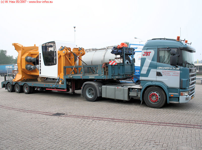 Scania-124-L-400-JBT-Brouwer-220507-04.jpg