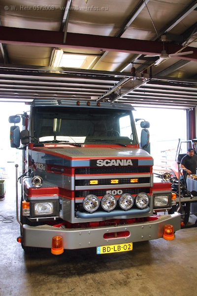Scania-143-E-500-Brouwer-310508-03.jpg