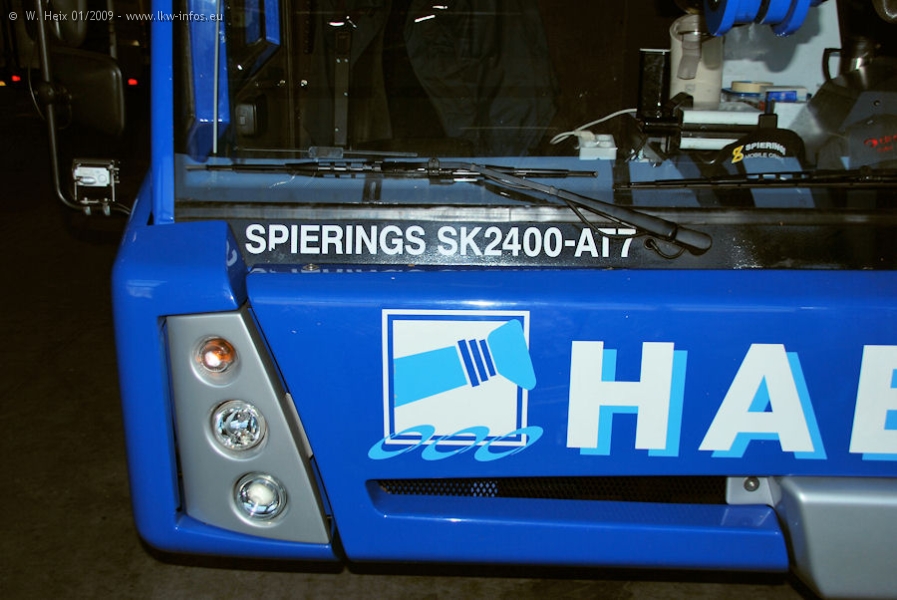 Spierings-SK2400-AT7-Haegens-310109-03.jpg