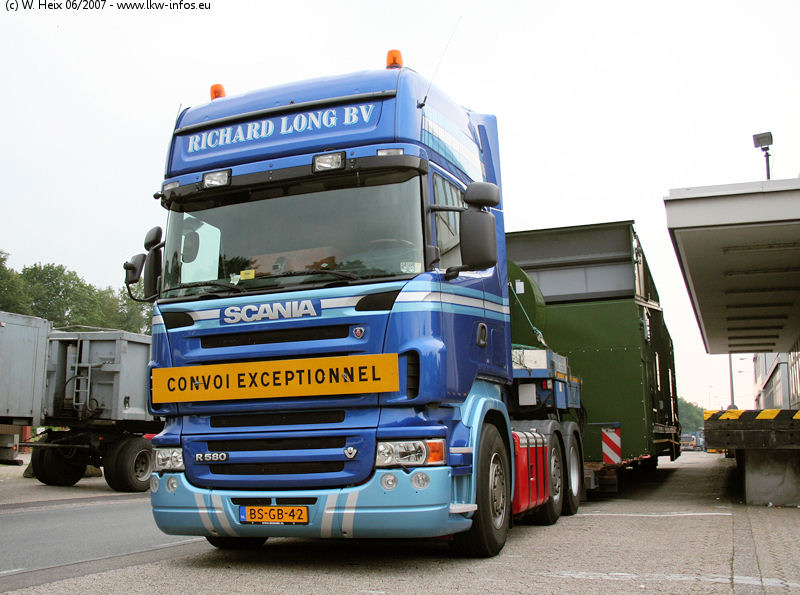Scania-R-580-Long-110607-03.jpg