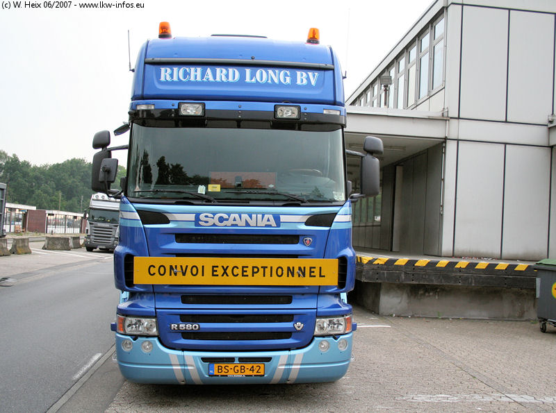 Scania-R-580-Long-110607-04.jpg