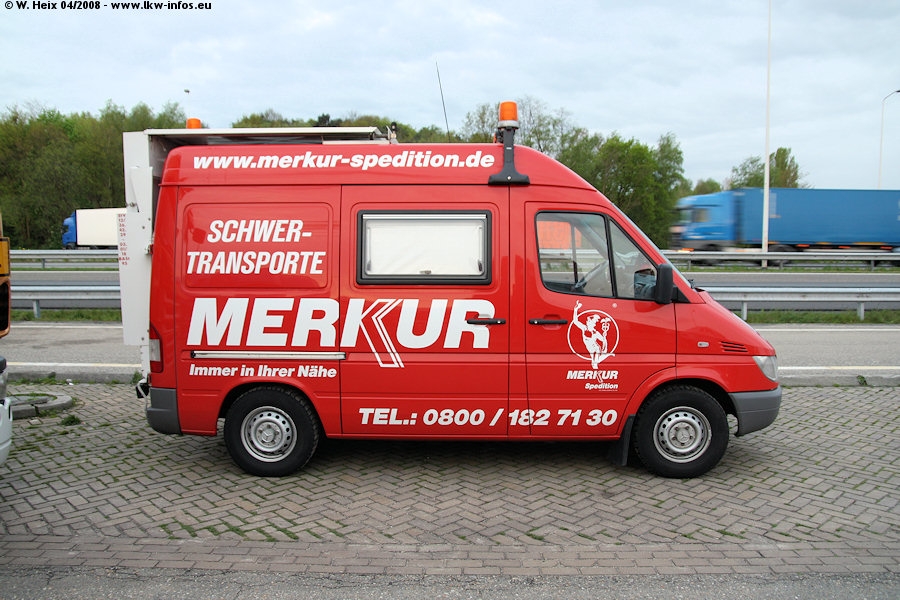 MB-Sprinter-CDI-Merkur-300408-01.jpg