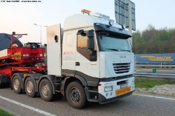 Iveco-Stralis-AS-560-KSS-150409-08