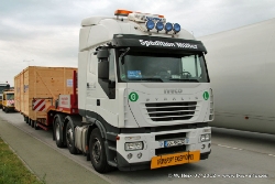 Iveco-Stralis-AS-440-S-56-Mueller-100712-02
