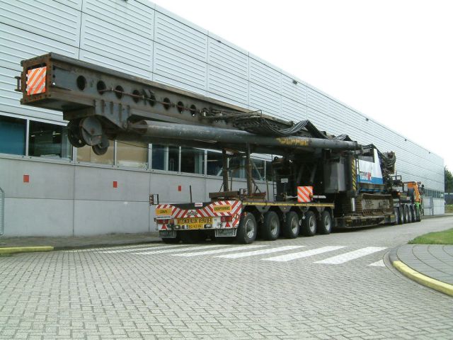 Scania-124-L-470-6a-Vlist-vMelzen-240905-03.jpg - Henk van Melzen