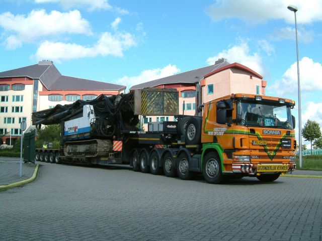 Scania-124-L-470-6a-vdVlist-vMelzen-050905-07.jpg - Henk van Melzen