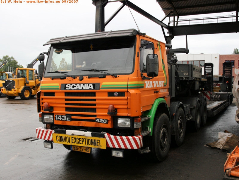 Scania-143-E-420-46-vdVlist-290907-04.jpg
