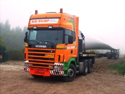 Scania-124-G-420-Vlist-Rouwet-220810-02