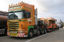 Scania-R-560-Zwiers-vdVlist-054-Holz-110810-01