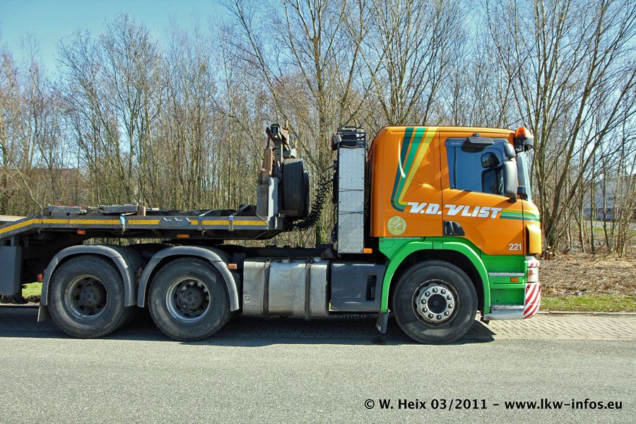 Scania-P-420-224-vdVlist-060311-04.jpg
