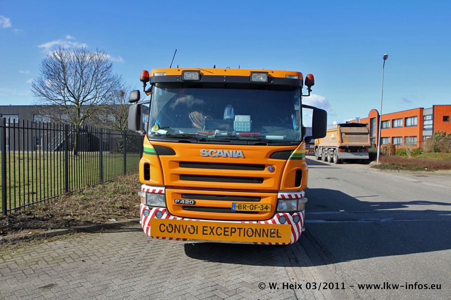Scania-P-420-224-vdVlist-070311-05.jpg