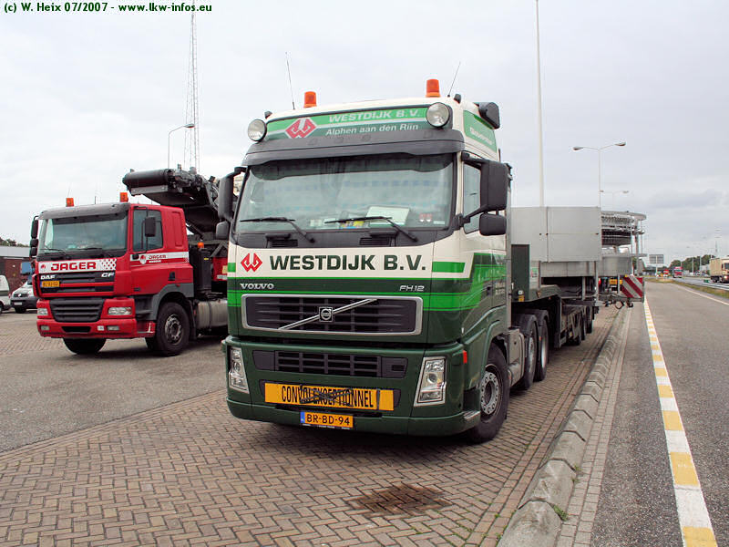 Volvo-FH12-Westdijk-060707-02.jpg