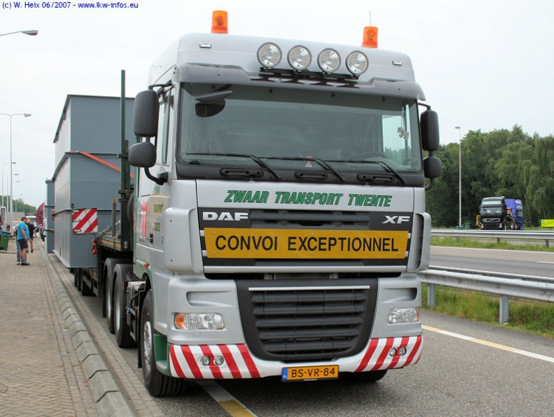 DAF-XF-105460-ZTT-Twente-150607-05.jpg