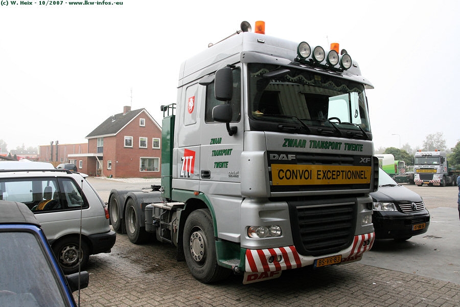DAF-XF-105460-66-Twente-061007-03.jpg