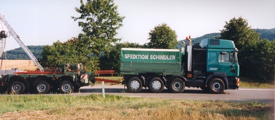 MAN-F2000-Evo-41604-Schindler-Senzig-090405-03.jpg