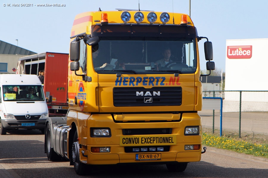 12e-Truckrun-Horst-100411-0944.JPG
