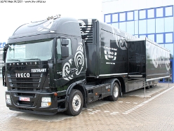 Iveco-Stralis-AS-440-S-45-UL-06439-Roadshow-Truck-270507-02