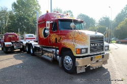 Mackdag-US-Trucks+Mack-100211-229