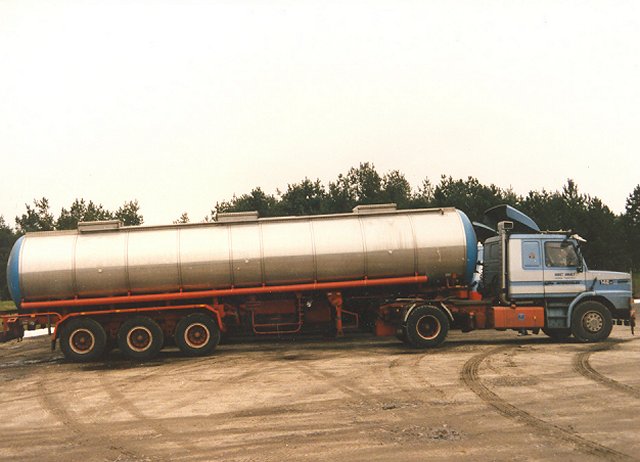 31-Scania-142-H-Hauber-TASZ-Anhalt-(Wittenburg).jpg - Bernd Wittenburg