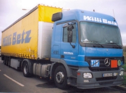 MB-Actros-1844-MP2-Betz-Pike-290505-03