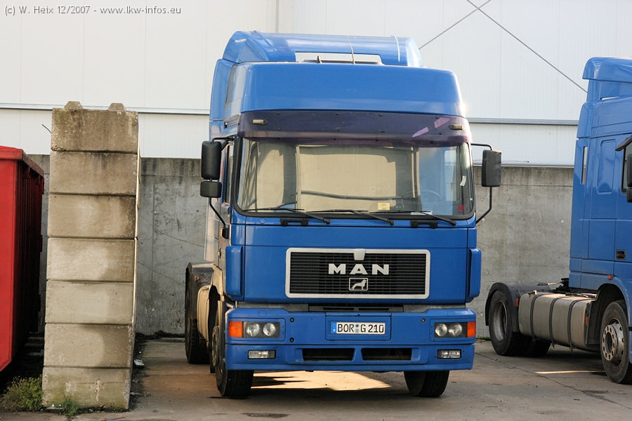 MAN-F2000-19463-G-210-Bussmann-011207-01.jpg