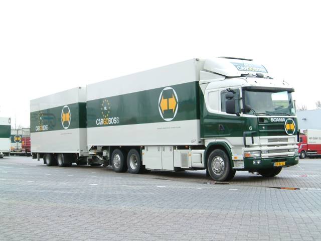 Scania-124-L-420-Cargoboss-vMelzen-010305-01.jpg - Henk van Melzen