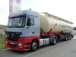 MB-Actros-MP2-1841-Eggers-Voss-200807-07