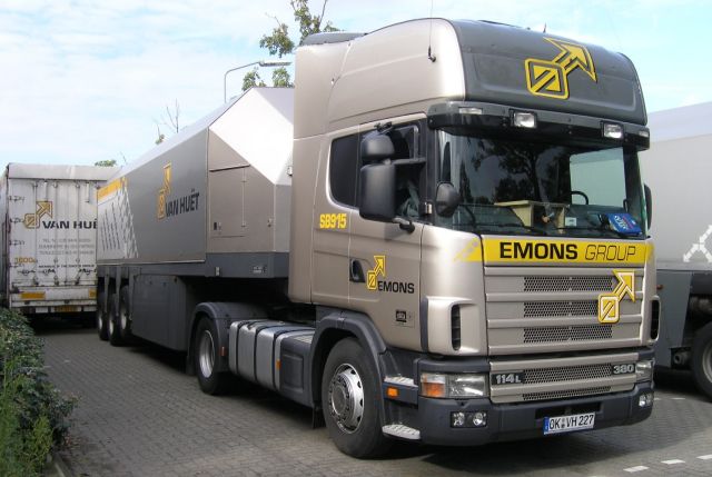 Scania-114-L-380-Emons-Group-Elskamp-221105-01.jpg - Rob Elskamp
