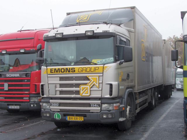 Scania-114-L-380-Emons-Holz-181105-01-NL.jpg - Frank Holz